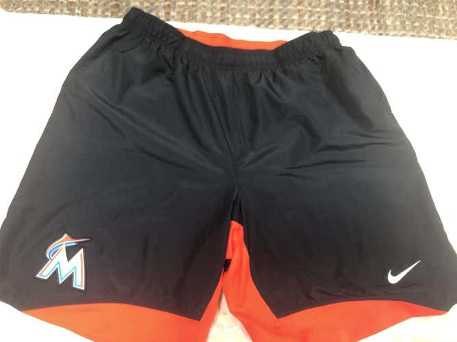 Miami Marlins Black Men's XL Nike Dri Fit Shorts
