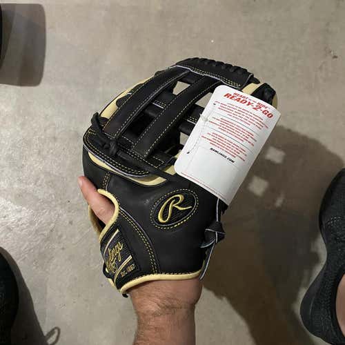 New Right Handed Heart of the Hide 12.75" Baseball Glove