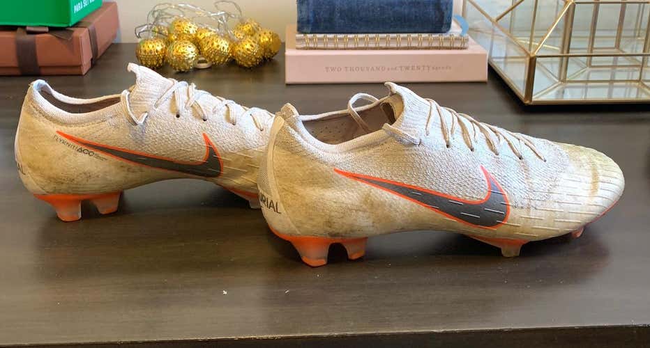 Nike Mercurial Vapor Size 9