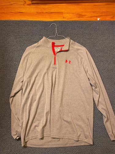 Gray Men's Large Under Armour Sweatshirt 1/4 ZIP!!!!