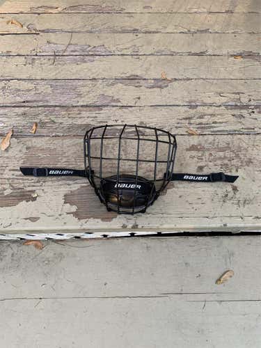 New Medium Bauer Profile II Facemask Full Cage