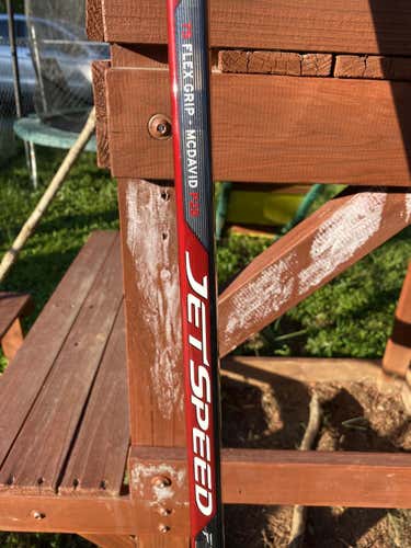New Senior CCM Right Handed JetSpeed FT2 Hockey Stick Toe