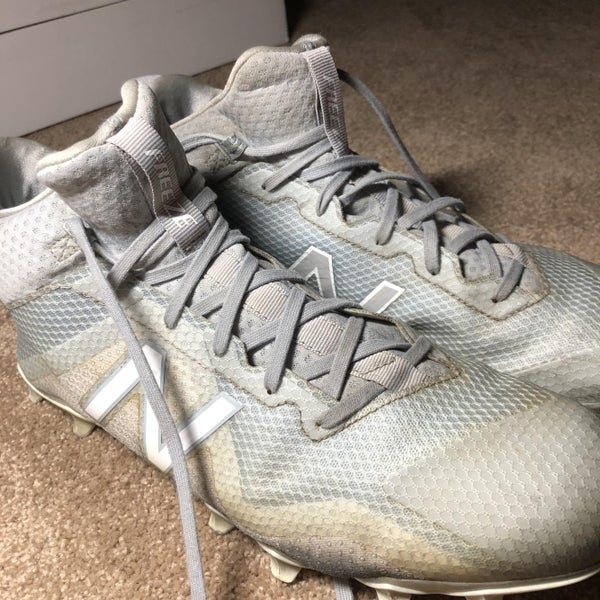 Men's 10 (Women's 11) New Balance