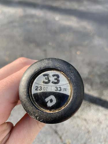 Blue Used DeMarini Composite CF4 Bat (-10) 23 oz 33"