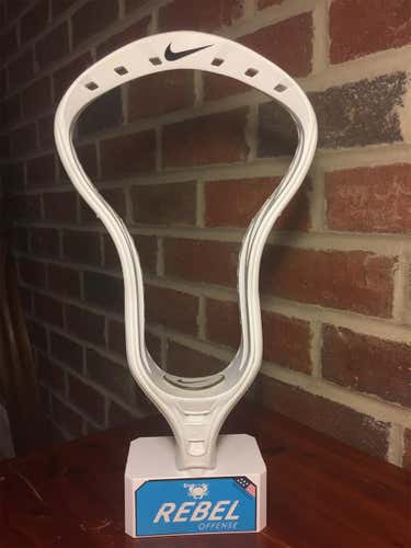 Used Unstrung Nike Lakota U