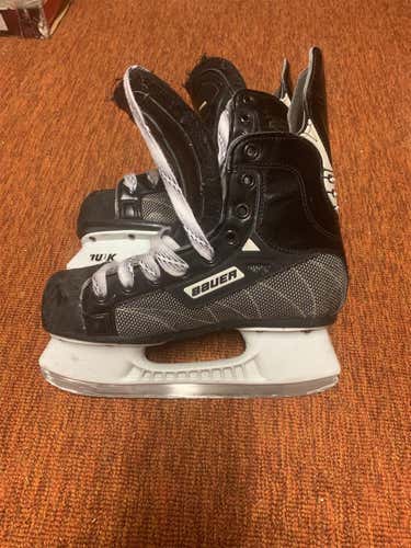 Used Bauer Supreme 3000 D&R (Regular) Size 5 Hockey Skates