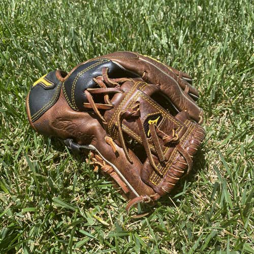 Mizuno Infield Future Pro 11.25" Baseball Glove