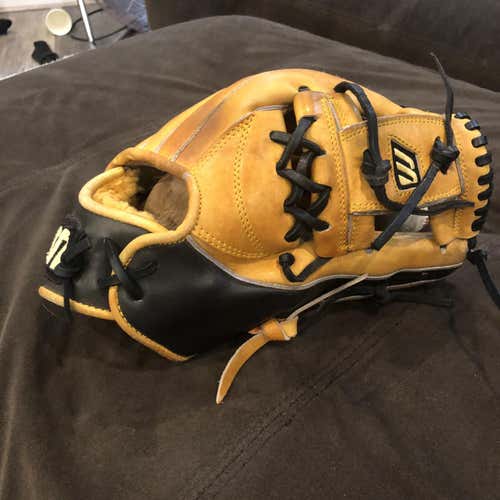 RARE MIZUNK MADE IN JAPAN (LOOKING TO SELL SOON)