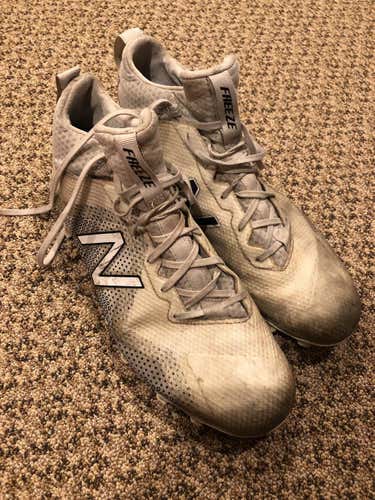 New Balance freezes Used