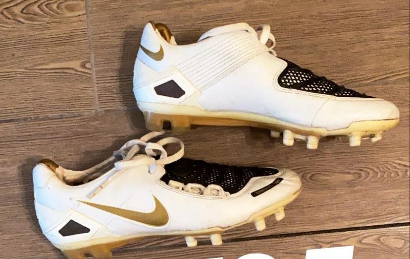 Used 7.0 (Women's 8.0) Nike T90 Laser 1 Cleats