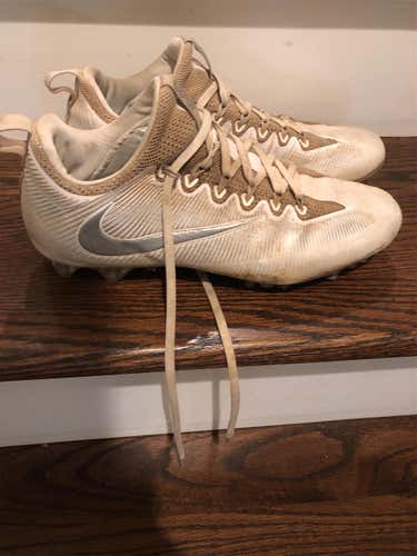 Used Vapor Untouchable Cleats Sz 11.5 - WHITE