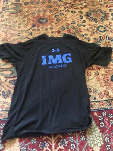 IMG ACADEMY Under Armor Black T Shirt (Adult Small, Loose Fit)