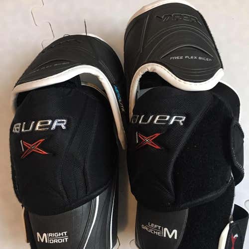 Used Medium Bauer Vapor 1X  Elbow Pads