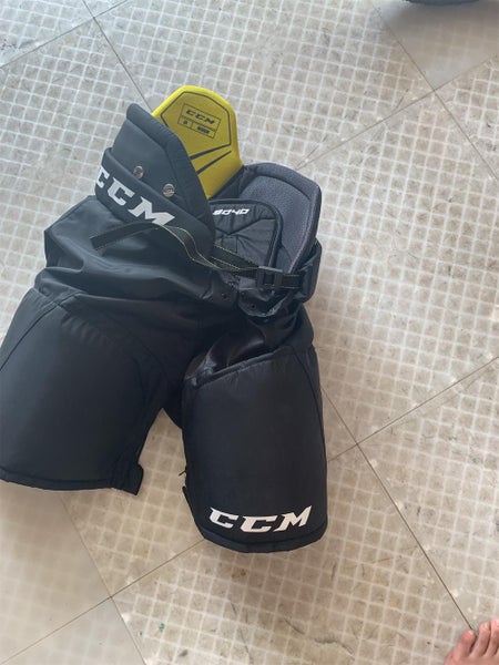 Black New Medium CCM Tacks 9060 Pro Stock Hockey Pants