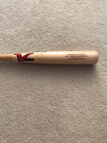 Used Victus 33.5/31.5 Oz
