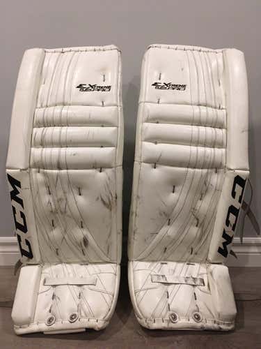 Used 31" CCM Extreme Flex Pro Goalie Leg Pads