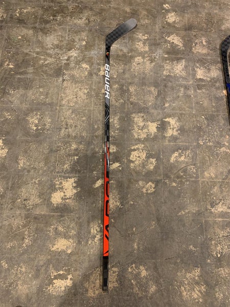 New Right Handed Vapor FlyLite Toe Pro Stock Hockey Stick