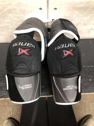 New Large Bauer Vapor 1X  Elbow Pads