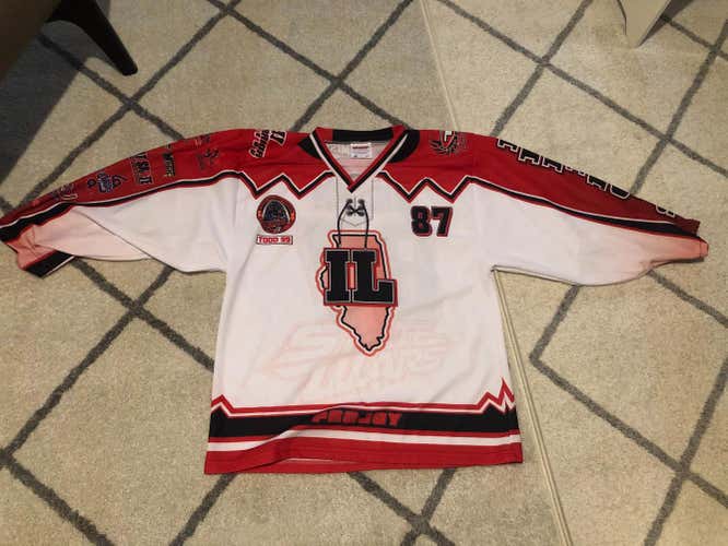 White Used Adult Unisex Large Jersey