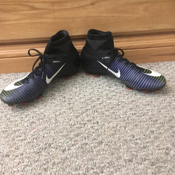 Used Molded Cleats Nike Mercurial Superfly 5 Cleats