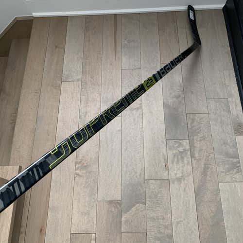 New Left Handed Supreme 2S Pro Mid  Hockey Stick