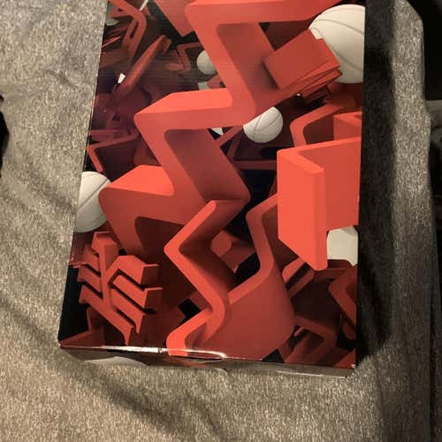 Kyrie 4 Box