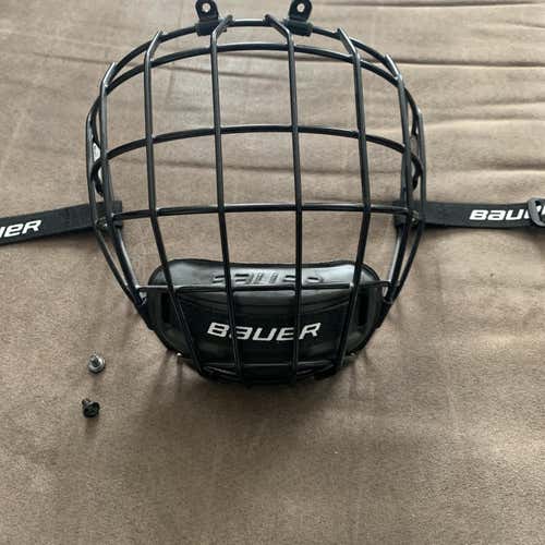 Bauer Profile II Black Used SENIOR Small CAGE