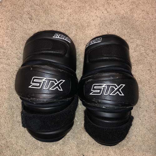 STX Stallion Arm Pads