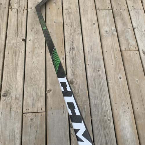 CCM SuperTack As2 Pro 75 Flex P28 RH
