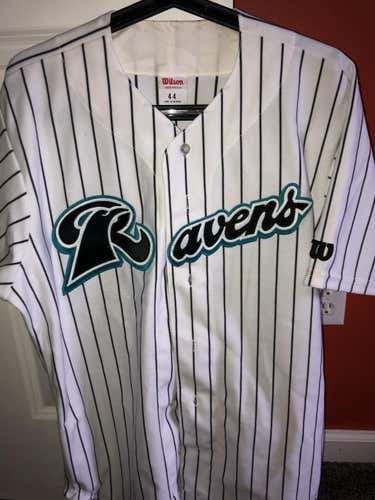 White Used Adult Men's 46 Wilson Jersey