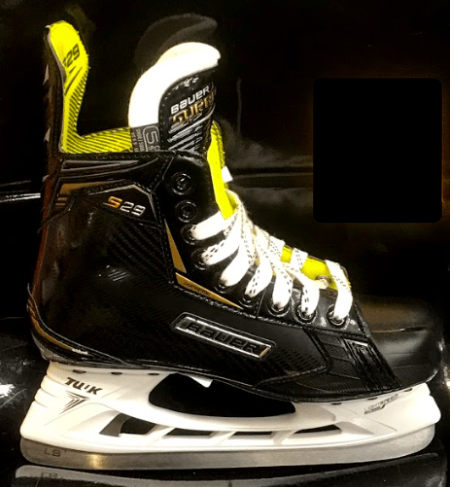 Junior New Bauer Supreme S29 Hockey Skates EE (Extra Wide) Size 4.5