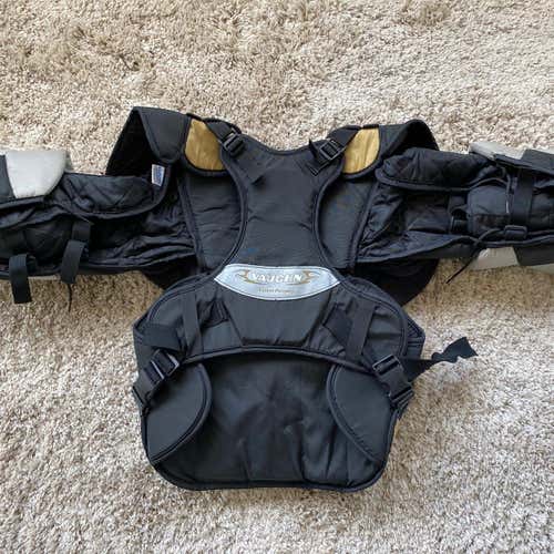 Used Medium Vaughn 7000 Goalie Chest Protector