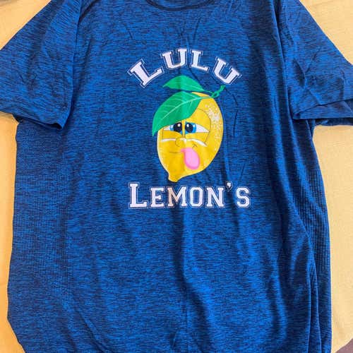 Lululemon’s Lacrosse Club Metal Tech Vent Shirt Size XL