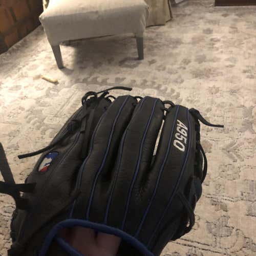 Black New Outfield A950 12.5" Baseball Glove
