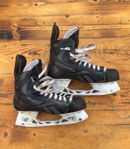 Used Reebok Ribcor D&R (Regular) Size 9 Hockey Skates