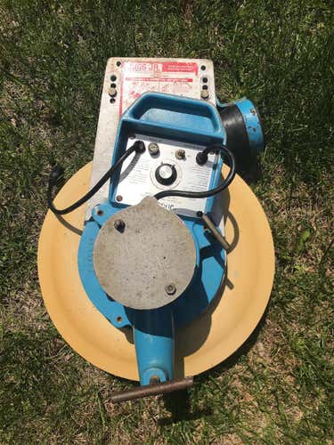 Jugs Jr pitching Machine