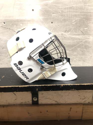 NEW Bauer NME 9 Goalie Mask