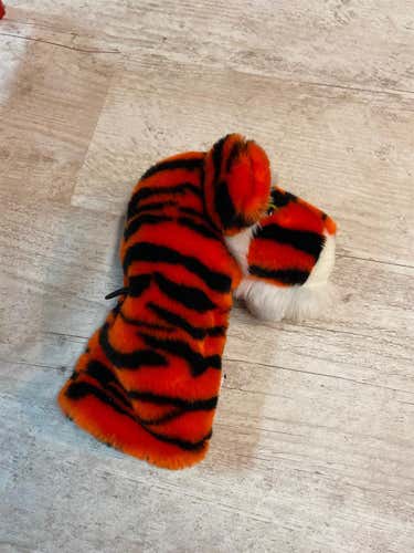 Used Fairway Wood Head Cover