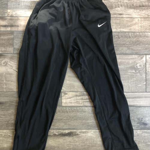 Used Men’s Nike Jogger Athletic Sweatpants (Black)