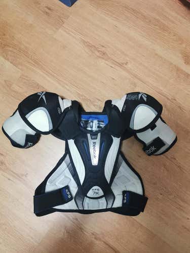 Used Senior Small Reebok 7K Shoulder Pads