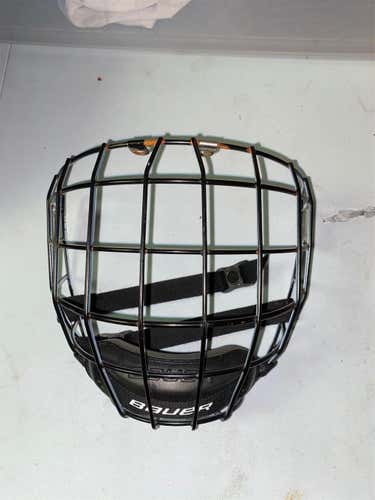 Used Medium Bauer Profile II Facemask