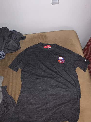 Small / Medium CCM Islander Shirt