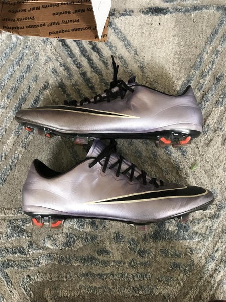 Purple Men's Molded Cleats Nike Mercurial vapor X Cleats
