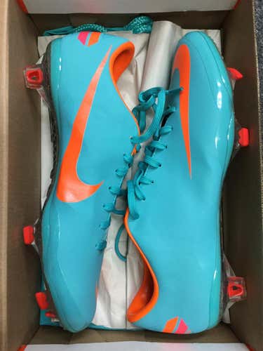 Blue Unisex Molded Cleats Nike NIKE MERCURIAL VAPOR VIII FG SIZE :6 Cleats