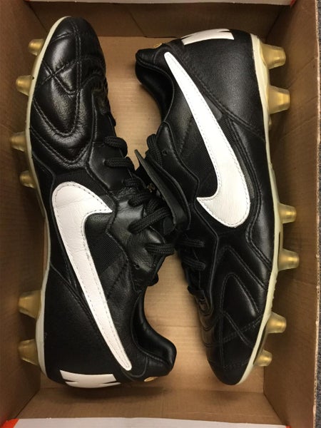 Black Unisex Molded Cleats Nike Tiempo Premier FG Cleats