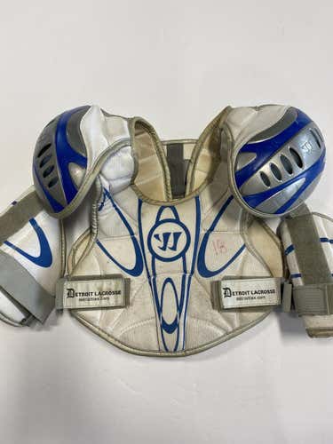 Used Warrior Burn Lg Lacrosse Shoulder Pads