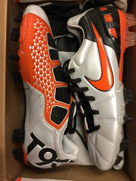 White Unisex Molded Cleats Nike Total 90 Laser III FG Cleats