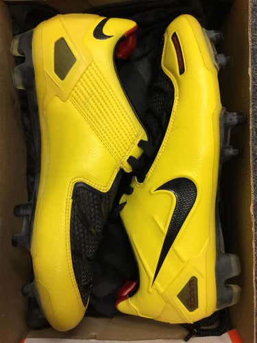 Yellow Unisex Molded Cleats Nike Nike Total 90 Laser FG Cleats
