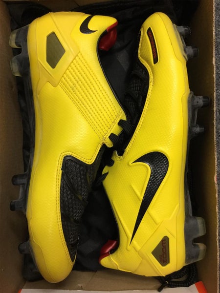 Yellow Unisex Molded Cleats Nike Nike Total 90 Laser FG Cleats