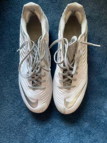 White Nike Vapor Speed - Used Adult Men's 12 - Molded Cleats Nike Low Cut